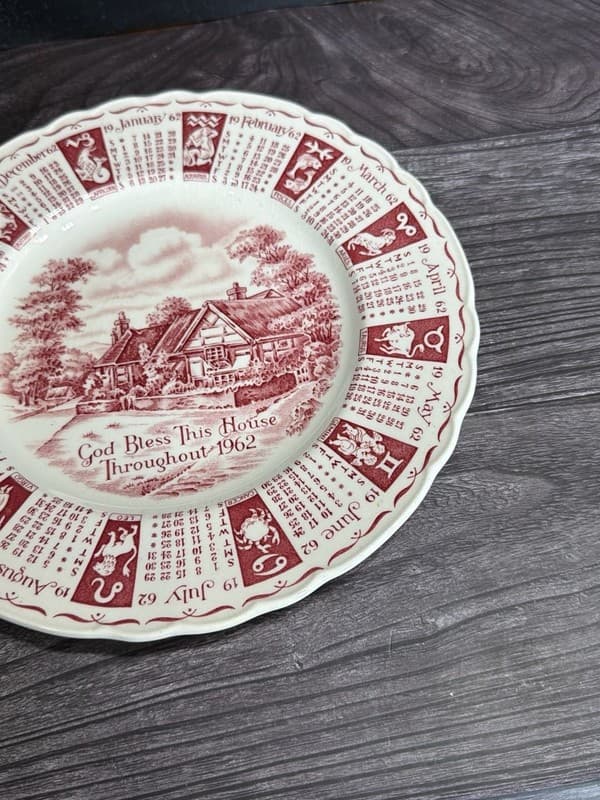 Royal Staffordshire 1962 Calendar Plate Red Transferware God Bless This House 9� - Thumbnail 5