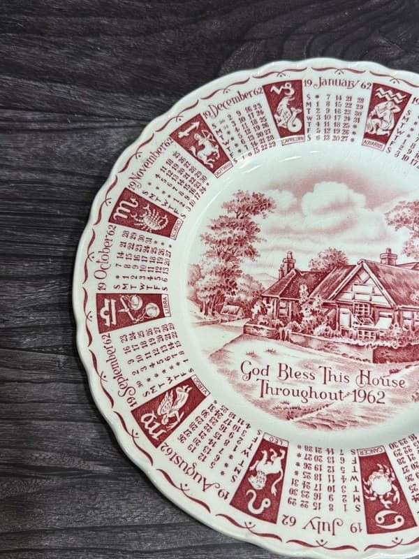 Royal Staffordshire 1962 Calendar Plate Red Transferware God Bless This House 9� - Thumbnail 3