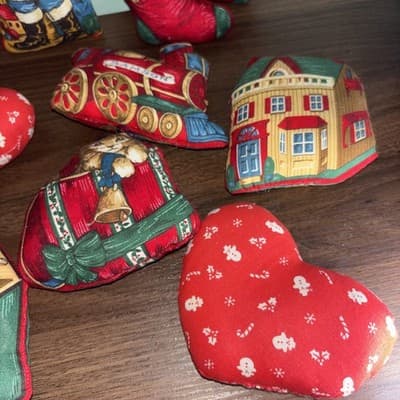 Set of 12 Vintage Handmade SANTA Stockings Stuffed Fabric Christmas ORNAMENTS - Thumbnail 5
