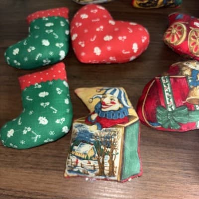 Set of 12 Vintage Handmade SANTA Stockings Stuffed Fabric Christmas ORNAMENTS - Thumbnail 6