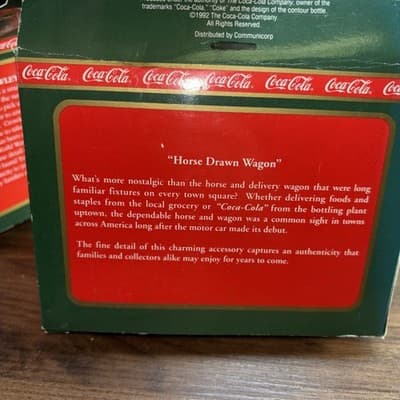 COCA COLA COKE TOWN SQUARE HORSE DRAWN WAGON Bottle Taxi CHRISTMAS VINTAGE 1992 - Thumbnail 16