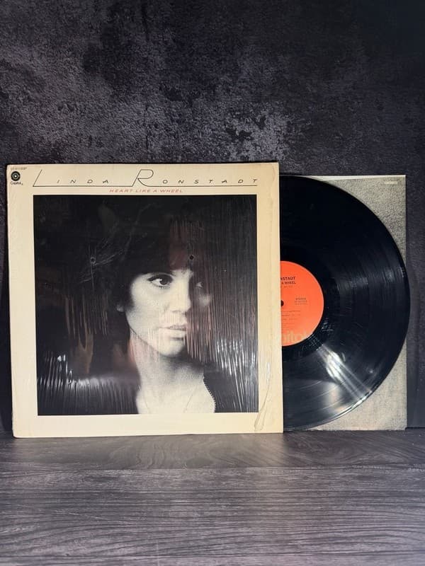 Linda Ronstadt - Heart Like A Wheel Vinyl LP (1974) Columbia House Club Edition