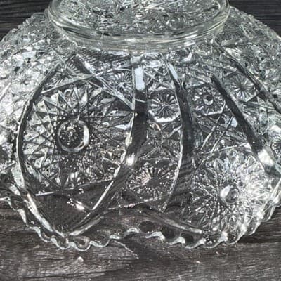 Vintage Imperial Daisy and Button Crystal Large Serving BOWL 7.5” heavy - Thumbnail 12