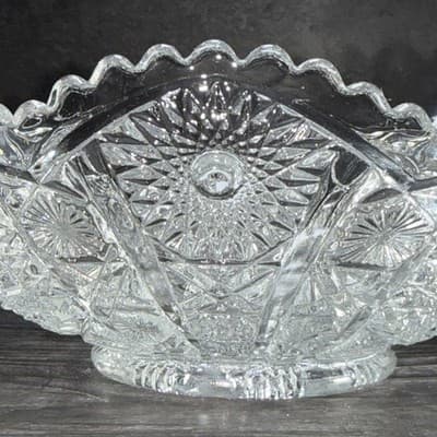 Vintage Imperial Daisy and Button Crystal Large Serving BOWL 7.5” heavy - Thumbnail 7