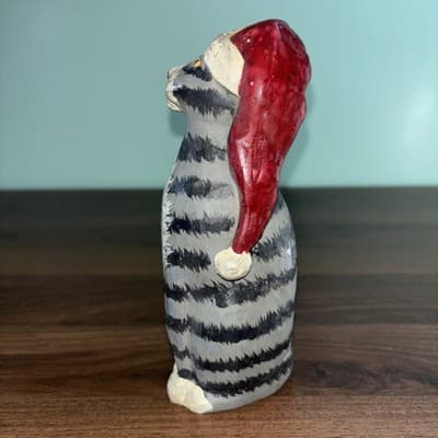 Christmas Gray Tabby Cat With Santa Hat. Folk Carved Resin Kurt Adler. 6.25" - Thumbnail 2