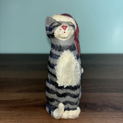 Christmas Gray Tabby Cat With Santa Hat. Folk Carved Resin Kurt Adler. 6.25"