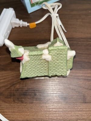 Porcelain Lighted Public House Lighted house collection Vintage Miniature 4.5” - Thumbnail 6