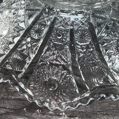 Vintage Imperial Daisy and Button Crystal Large Serving BOWL 7.5” heavy - Thumbnail 16