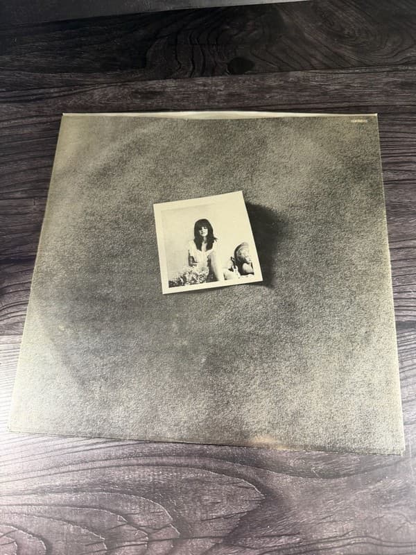 Linda Ronstadt - Heart Like A Wheel Vinyl LP (1974) Columbia House Club Edition - Thumbnail 12