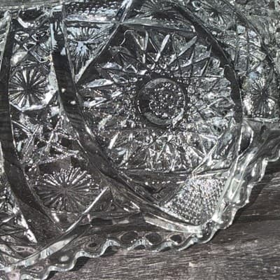 Vintage Imperial Daisy and Button Crystal Large Serving BOWL 7.5” heavy - Thumbnail 15