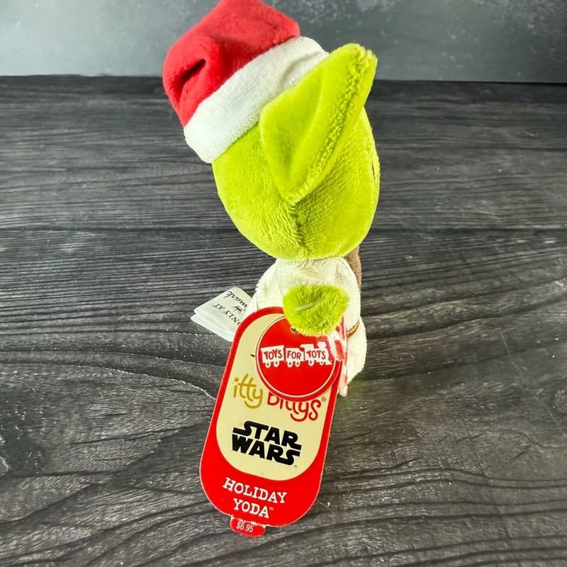 Hallmark Itty Bittys Star Wars Holiday Yoda 2015 Christmas Plush Santa Hat NWT - Thumbnail 3