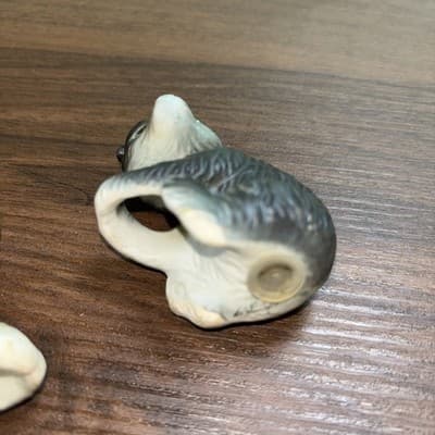 Vtg Black Bears and Tree Stand Salt And Pepper Shakers Michigan State Japan - Thumbnail 7