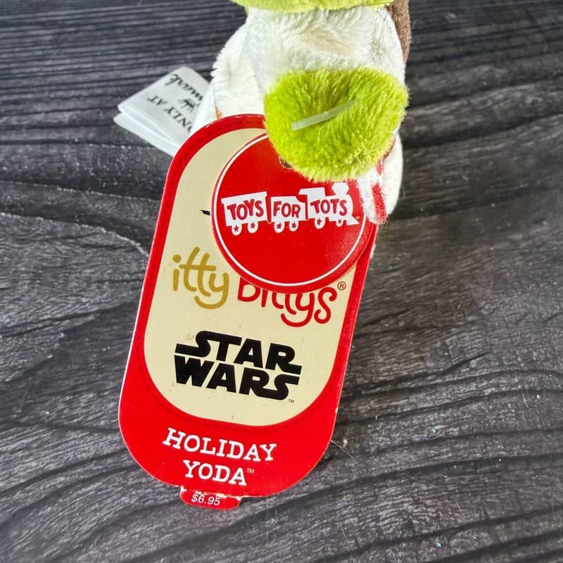 Hallmark Itty Bittys Star Wars Holiday Yoda 2015 Christmas Plush Santa Hat NWT - Thumbnail 4
