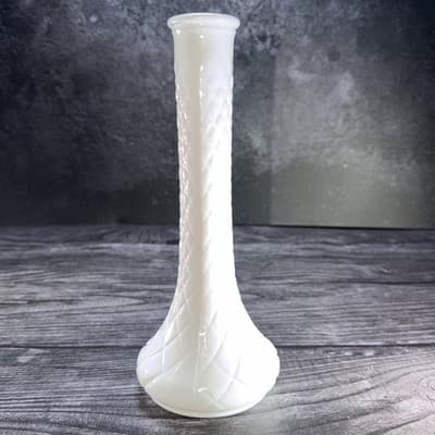 Hoosier Milk White Glass Vase Diamond Quilt Pattern Vintage Rose Bud Retro - Thumbnail 7