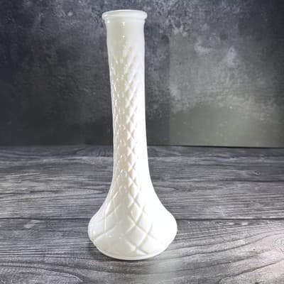 Hoosier Milk White Glass Vase Diamond Quilt Pattern Vintage Rose Bud Retro - Thumbnail 6