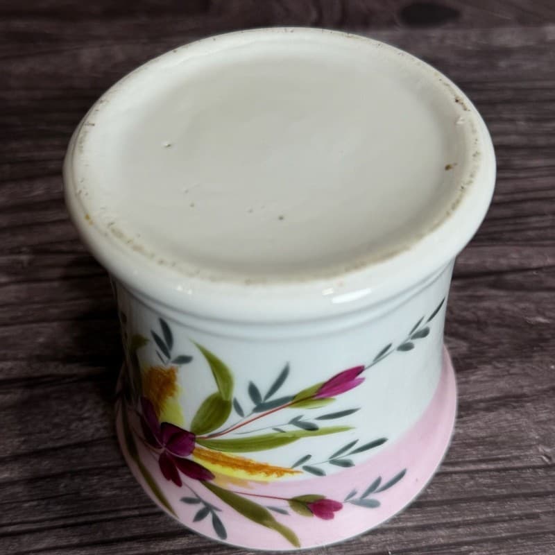 Vintage Porcelain Mustache Cup Mug Floral Design Pink White Gold Trim - Thumbnail 7