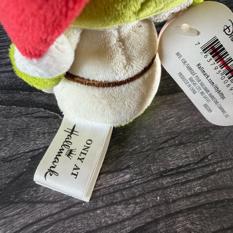 Hallmark Itty Bittys Star Wars Holiday Yoda 2015 Christmas Plush Santa Hat NWT - Thumbnail 8