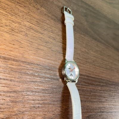 Disney Women's MCK308 Minnie Mouse Nurse White Strap Watch Heart Seconds Hand - Thumbnail 4
