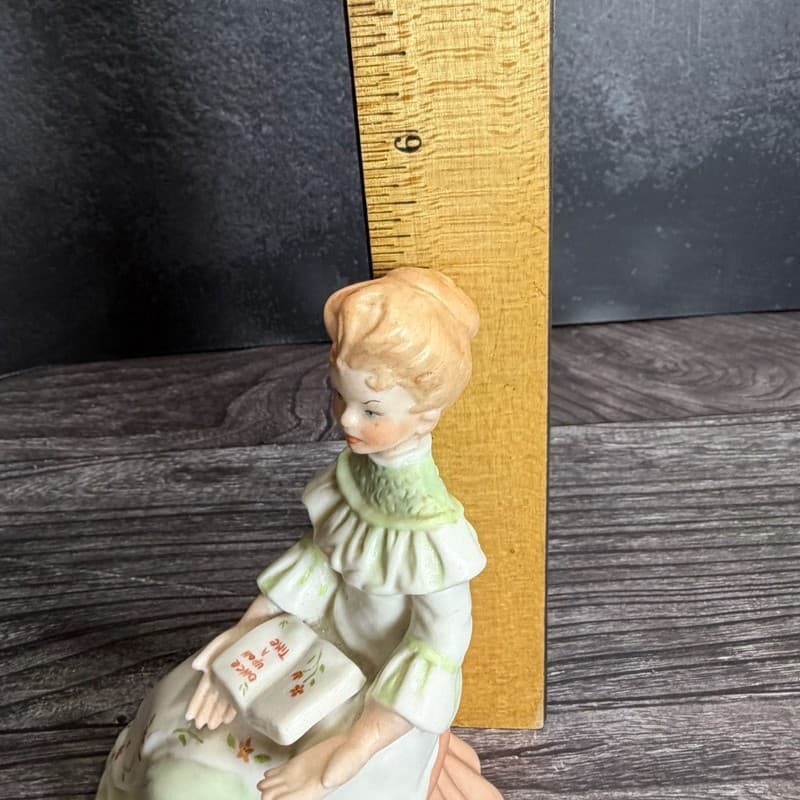 Vintage Homco Victorian Lady Sitting Reading Book 'Once Upon A Time' Bisque Porc - Thumbnail 11
