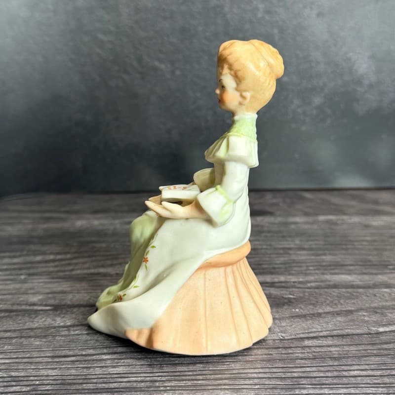 Vintage Homco Victorian Lady Sitting Reading Book 'Once Upon A Time' Bisque Porc - Thumbnail 7