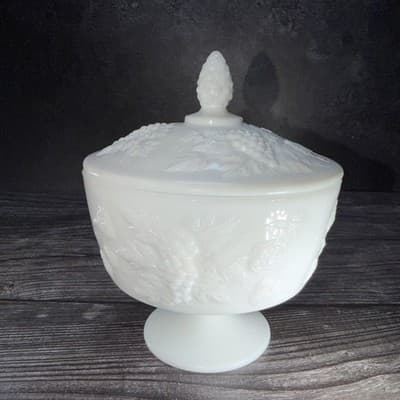 VTG Large White Milk Glass Covered Footed Pedestal Candy Dish Bowl Grapes - Thumbnail 5