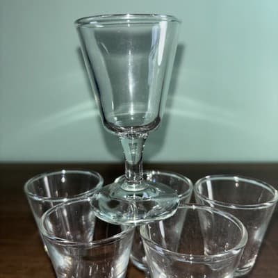 Plain glass mini flared cordial or sherry glasses set of 6 Approximately 5.5” - Thumbnail 2