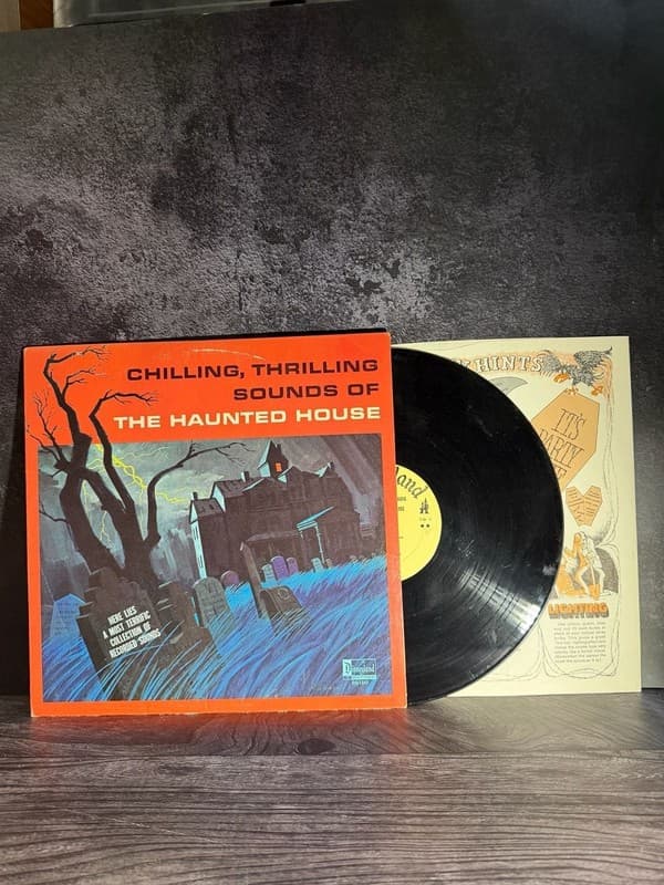 Chilling, Thrilling Sounds Of The Haunted House Vintage Vinyl LP Disneyland DQ-1