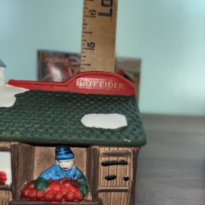 VTG Noma 1995 Dickensville Cider Stand Porcelain Christmas Village Accessories - Thumbnail 13
