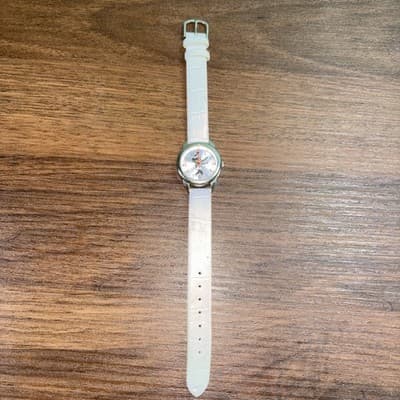 Disney Women's MCK308 Minnie Mouse Nurse White Strap Watch Heart Seconds Hand - Thumbnail 2