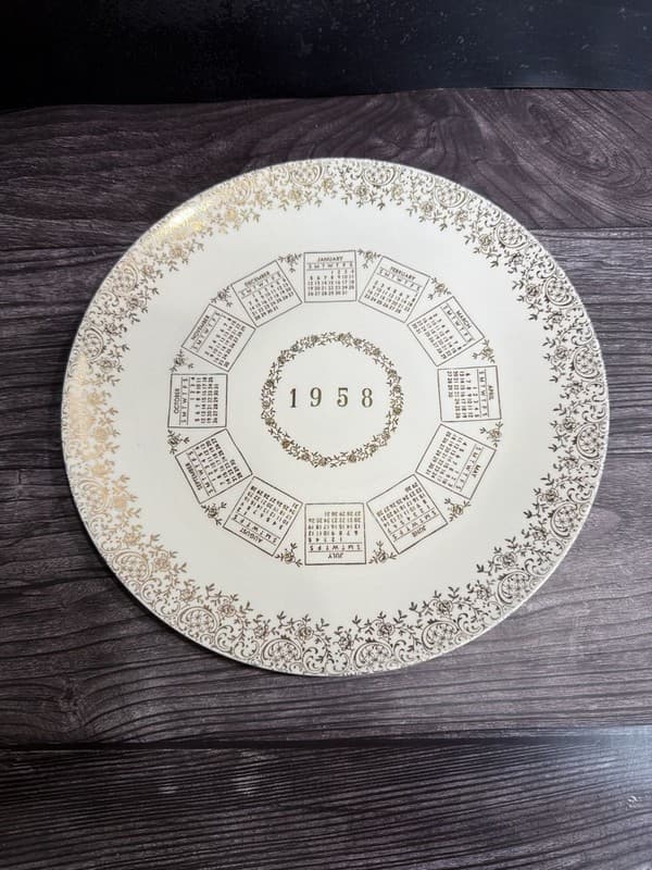 Vintage King's 1958 Calendar Plate Gold Filigree Seasons Greetings