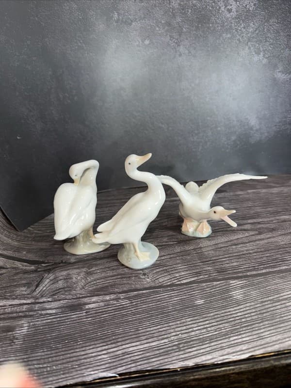 Vintage Lladro Porcelain Geese Figurines Set of 3 - Retired Spain (#4551, #4552, - Thumbnail 2