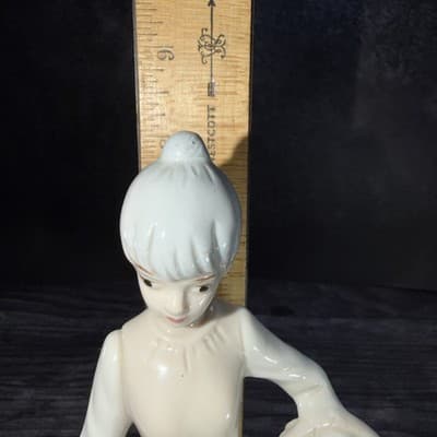 Porcelain Girl with goose Shepherdess collectible figurine vintage Geese - Thumbnail 11