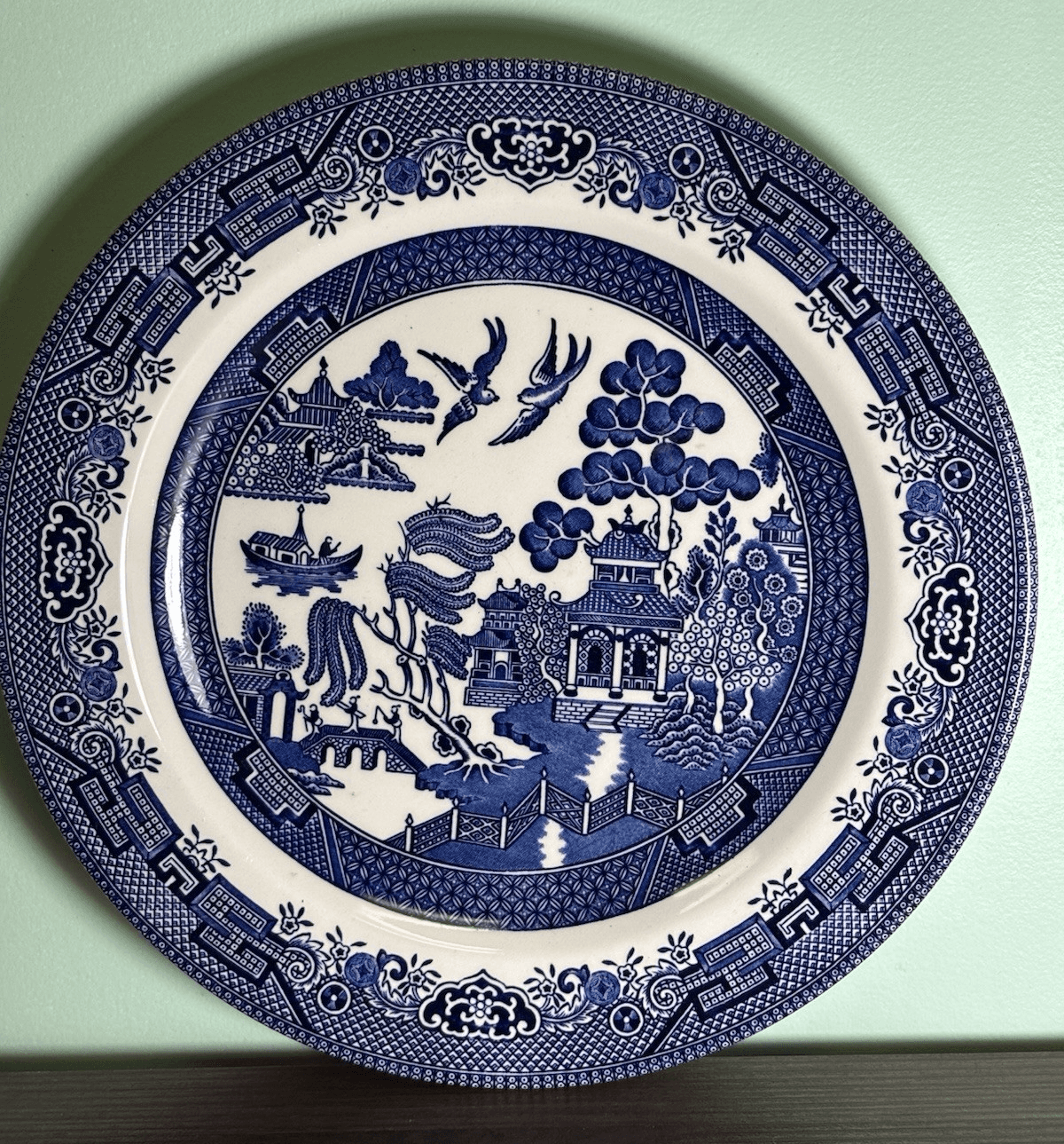 Churchill England Blue Willow Dinner Plate Excellent Condition Replacement VTG