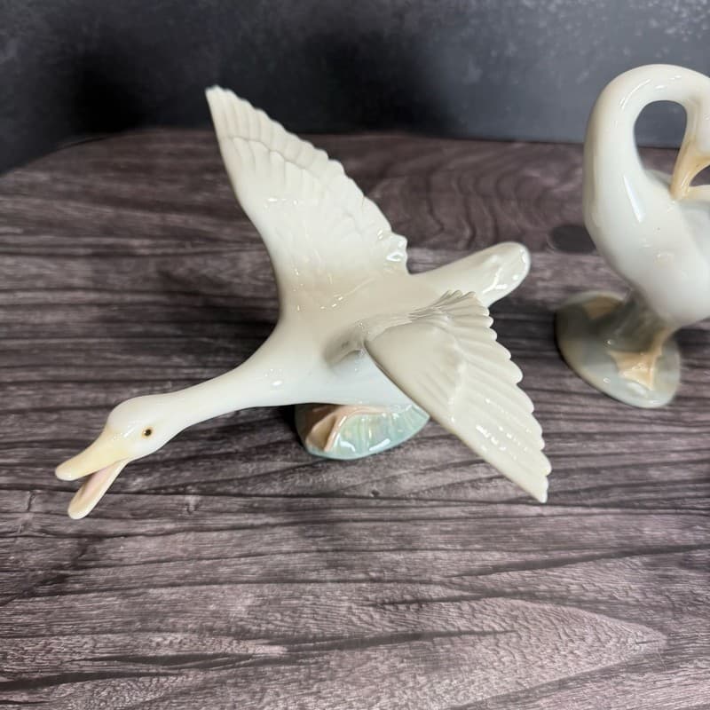 Vintage Lladro Porcelain Geese Figurines Set of 3 - Retired Spain (#4551, #4552, - Thumbnail 5