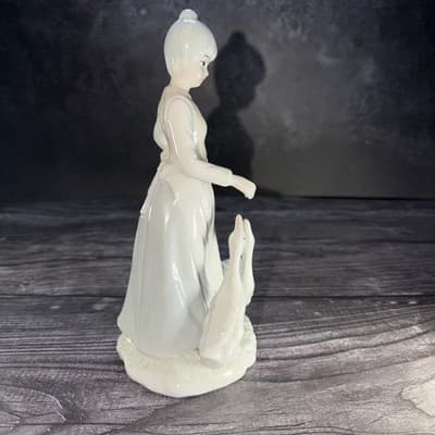 Porcelain Girl with goose Shepherdess collectible figurine vintage Geese - Thumbnail 8