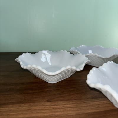 4 Vintage Hazel Atlas Milk Glass Ruffle Edge Diamond Square Pattern Candy Dish - Thumbnail 4