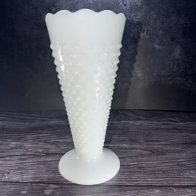 Vintage Anchor Hocking Hobnail Milk Glass Dots Dashes Flower Vase 9.5" Scalloped