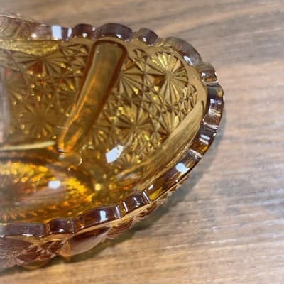 Fenton Amberina Glass Twig Split Handle Basket w/ Button & Daisy Design - Thumbnail 4