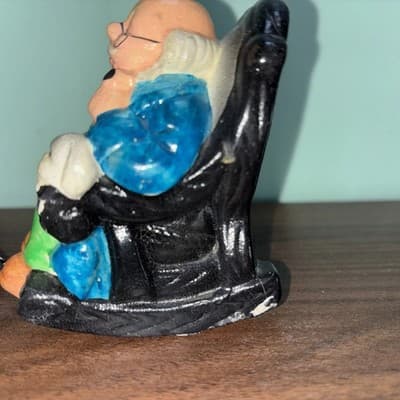 VINTAGE ROCKING GRAMMA & GRAMPA SALT & PEPPER SHAKER SET Cat Dog Knitting Pipe - Thumbnail 12