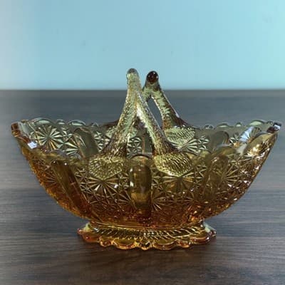 Fenton Amberina Glass Twig Split Handle Basket w/ Button & Daisy Design - Thumbnail 8