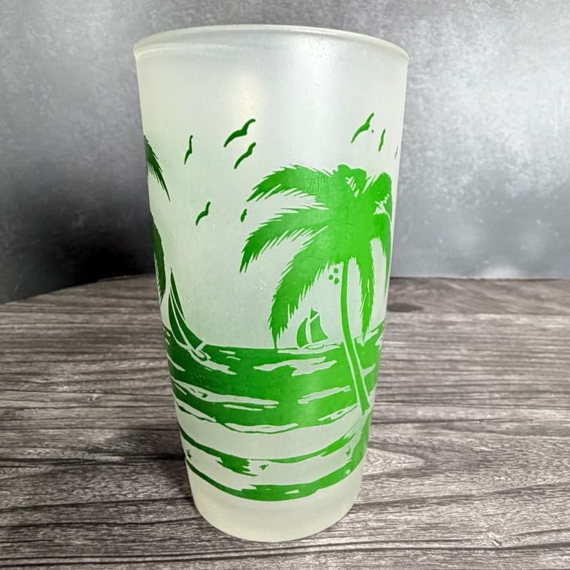 Vintage Federal Glass Frosted Green Palm Tree & Sailboat Highball Tumbler - Thumbnail 4