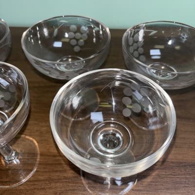 Set 5 Vintage Etched Grapevine Champagne Coupe Cocktail Crystal Glasses, 4.4” - Thumbnail 8