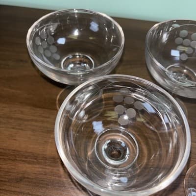 Set 5 Vintage Etched Grapevine Champagne Coupe Cocktail Crystal Glasses, 4.4” - Thumbnail 9