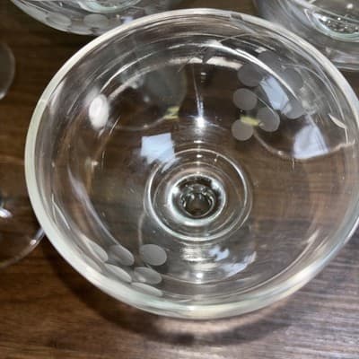 Set 5 Vintage Etched Grapevine Champagne Coupe Cocktail Crystal Glasses, 4.4” - Thumbnail 4