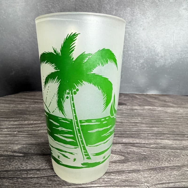 Vintage Federal Glass Frosted Green Palm Tree & Sailboat Highball Tumbler - Thumbnail 3