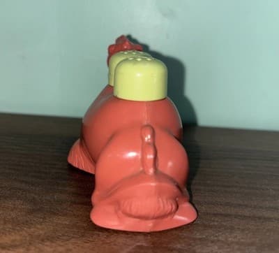 Plastic Pink Camel with Removeable Nesting Salt & Pepper Green Shakers - Thumbnail 5