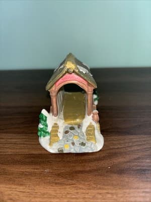 Cobblestone Corner 2004 Enclosed Covered Bridge Christmas House 5.5” Porcelain - Thumbnail 4