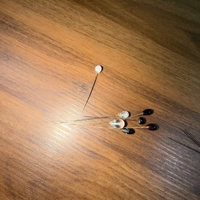 Vintage Hand Painted Porcelain Hat / Hair Pin Holder w/ Victorian Pins - Thumbnail 12