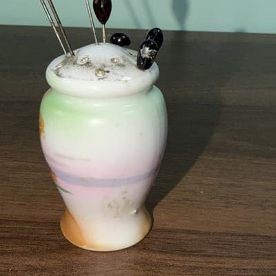 Vintage Hand Painted Porcelain Hat / Hair Pin Holder w/ Victorian Pins - Thumbnail 5