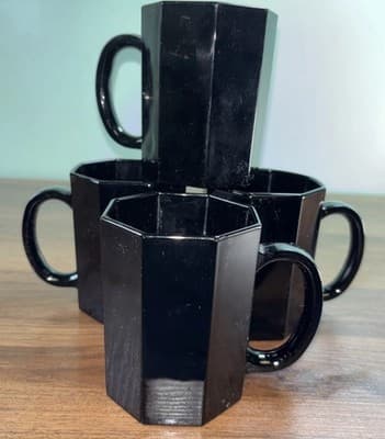 Arcoroc Octime Black Glass Octagon Set Of 4 Glasses Coffee Mugs France Vintage